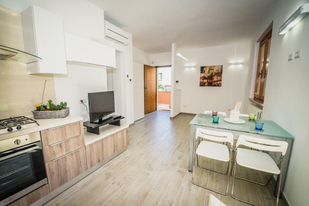 Appartamenti Vicino Al Mare Чивитанова-Марке Экстерьер фото